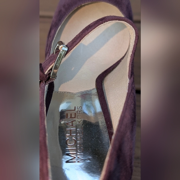 Michael Kors Purple 💜 Suede Mary Jane Platform Heels Size 7 - Picture 5 of 8